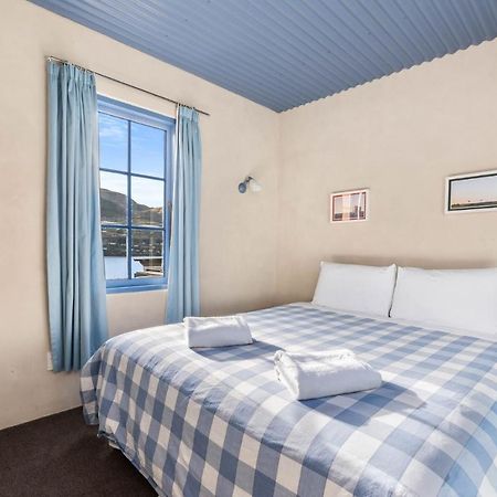 Sunny Lakeview Villa Queenstown Dış mekan fotoğraf