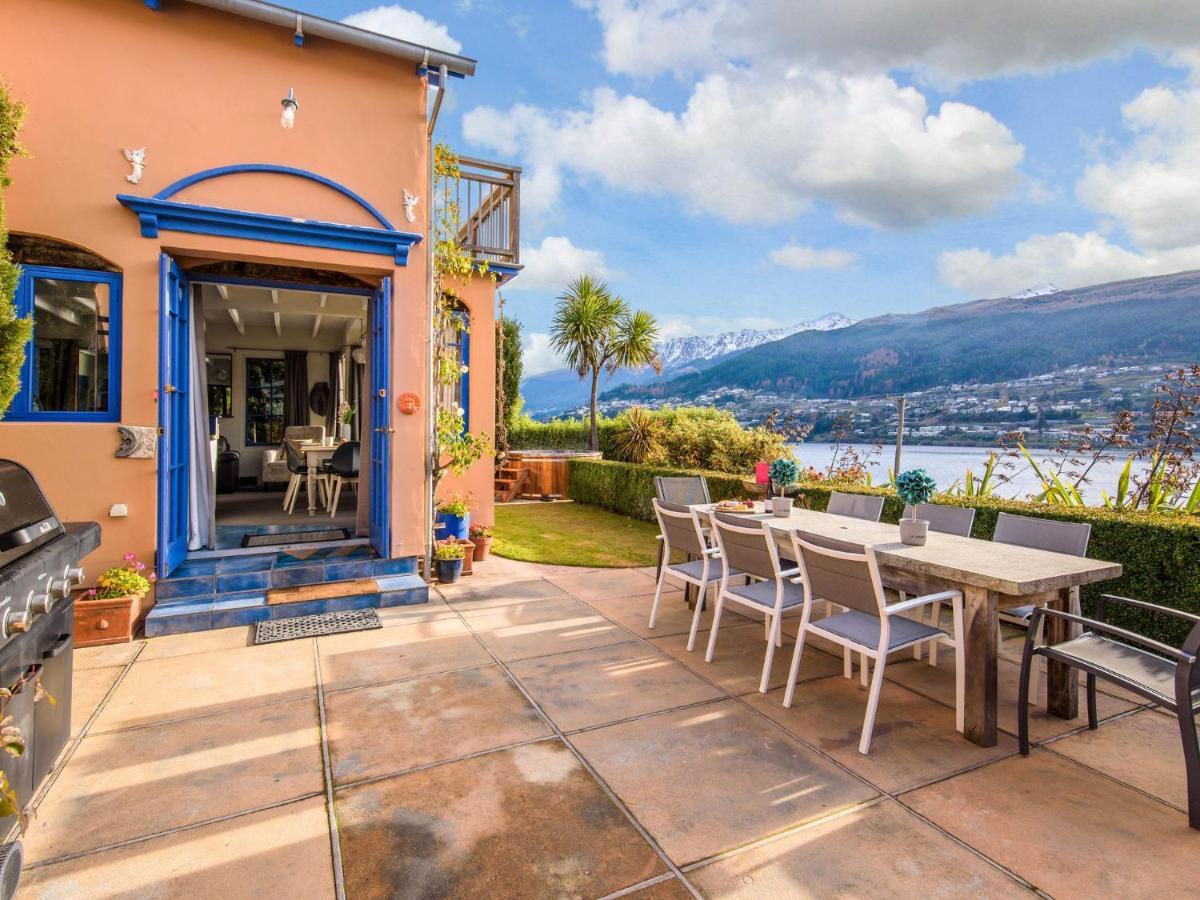 Sunny Lakeview Villa Queenstown Dış mekan fotoğraf