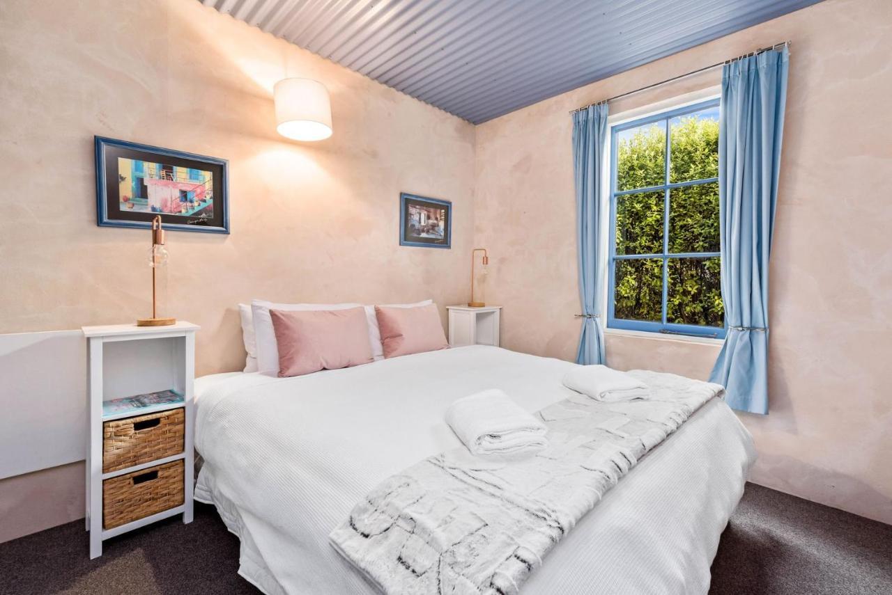 Sunny Lakeview Villa Queenstown Dış mekan fotoğraf