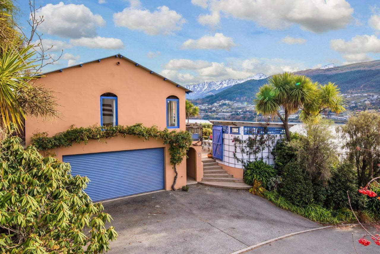 Sunny Lakeview Villa Queenstown Dış mekan fotoğraf