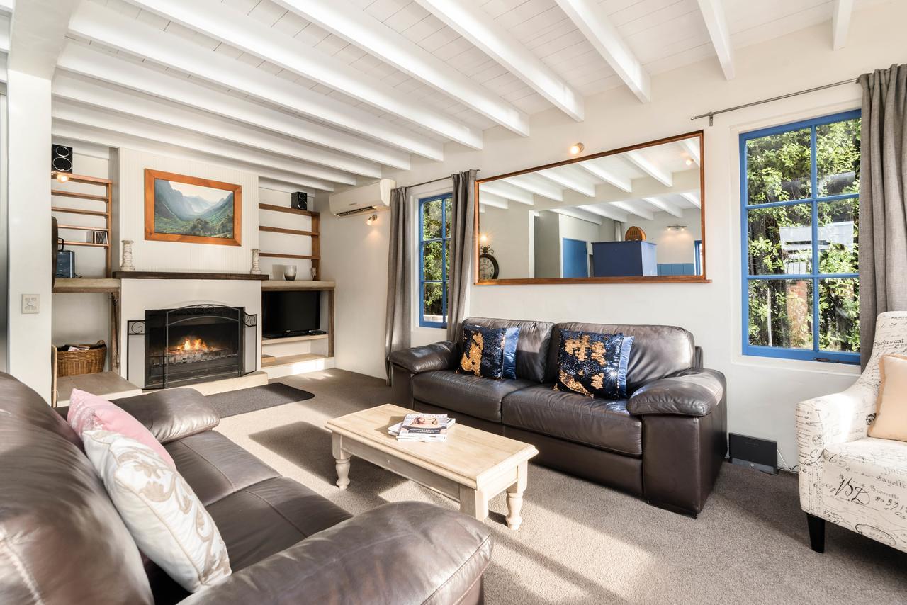 Sunny Lakeview Villa Queenstown Dış mekan fotoğraf